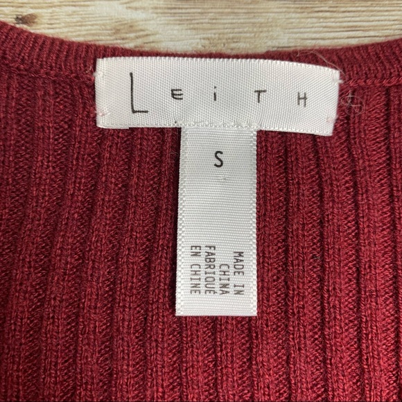 EUC Leith faux wrap sweater burgundy long sleeves Small - Picture 3 of 7